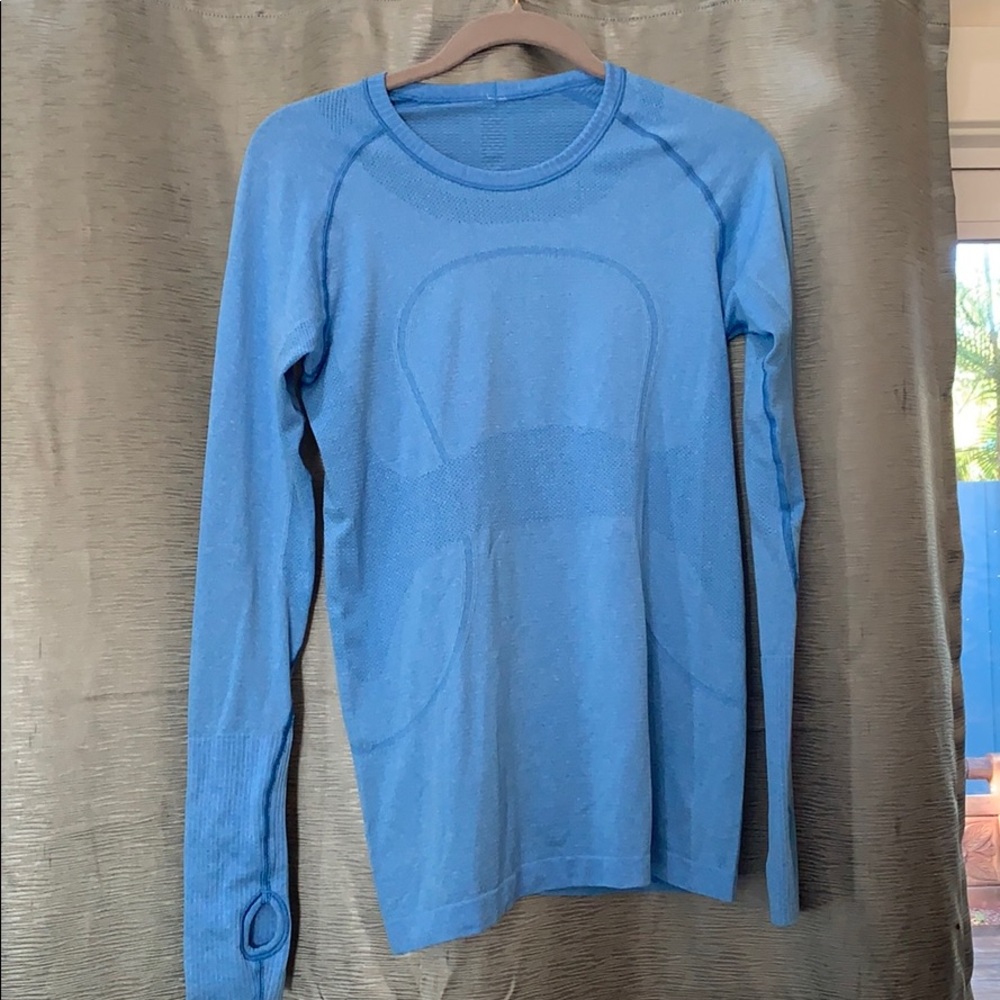 LULULEMON long sleeve